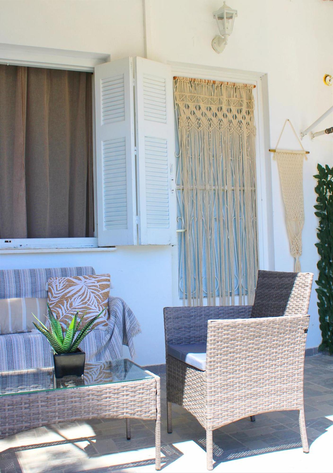 Serenity Yard Apartment Poros Town Buitenkant foto