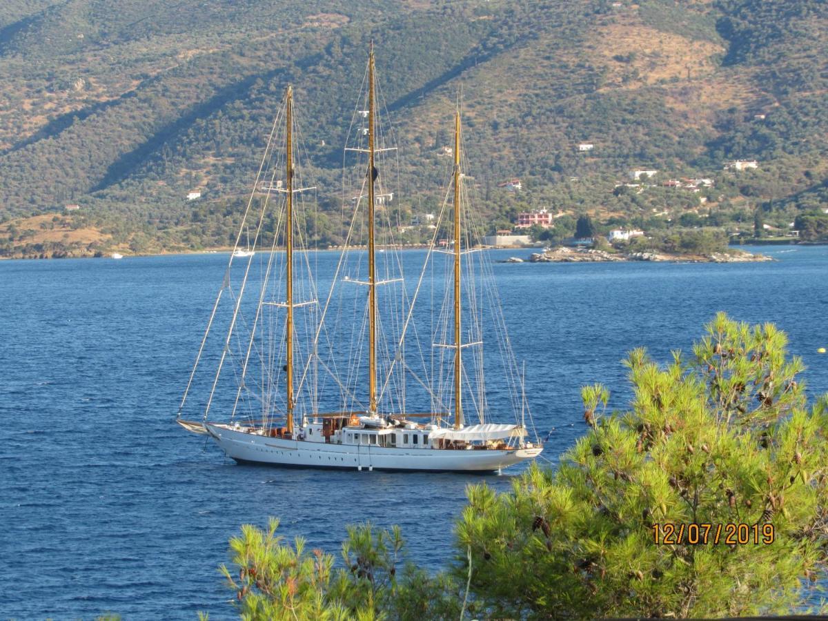 Serenity Yard Apartment Poros Town Buitenkant foto